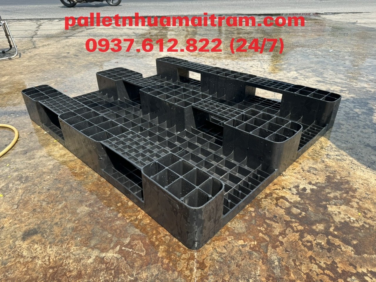 Pallet nhựa Bình Phước giá siêu tốt, miễn phí giao hàng