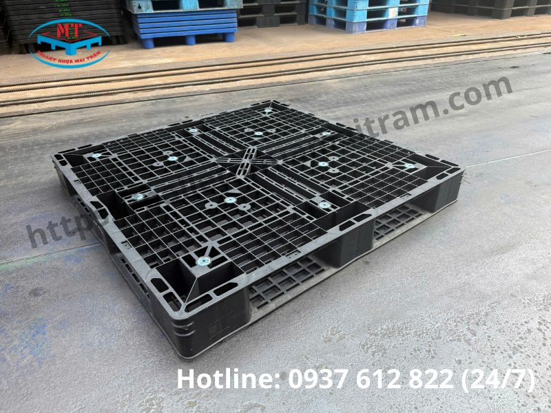 Những lưu ý khi mua pallet nhựa cũ 