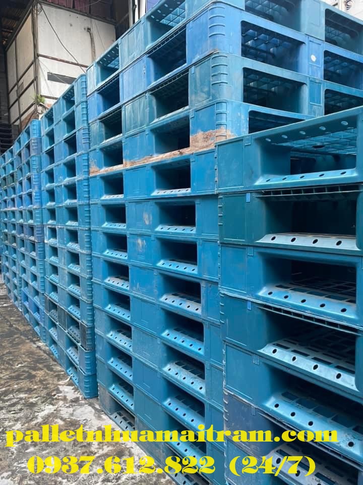 Pallet nhựa cũ TPHCM giá rẻ cạnh tranh, liên hệ 0937612822 (24/7)