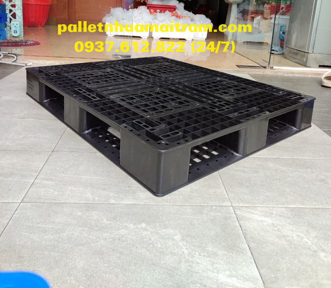 Pallet nhựa mới kích thước 1200x1000x150mm màu đen