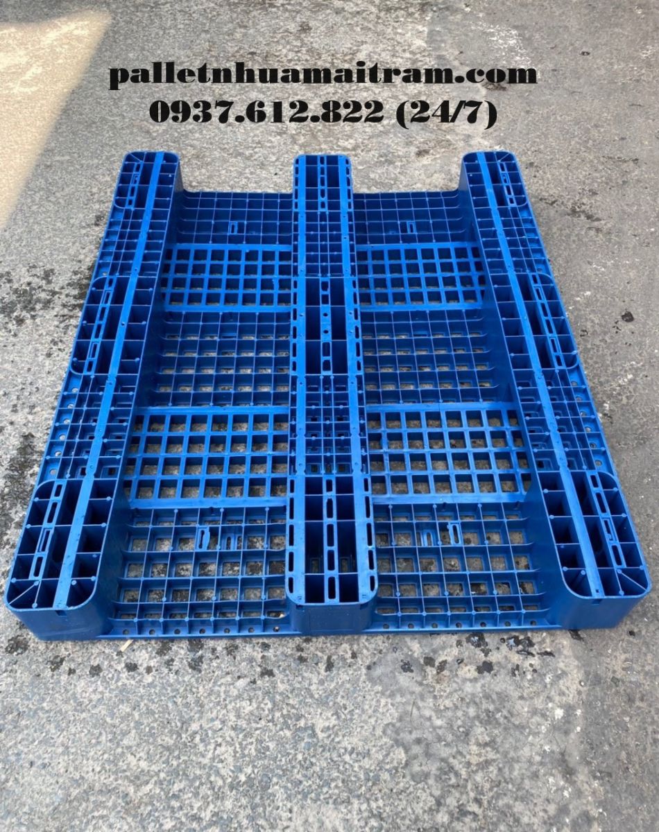 Pallet nhựa mới kích thước 1200x1000x150mm ba chân suốt