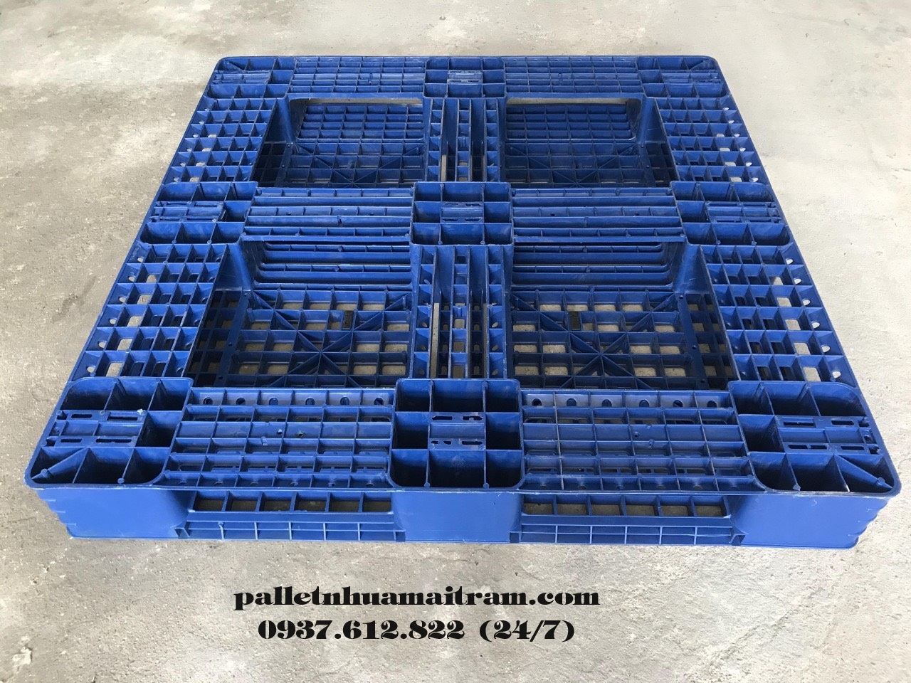 Pallet nhựa mới kích thước 1200x1200x150mm