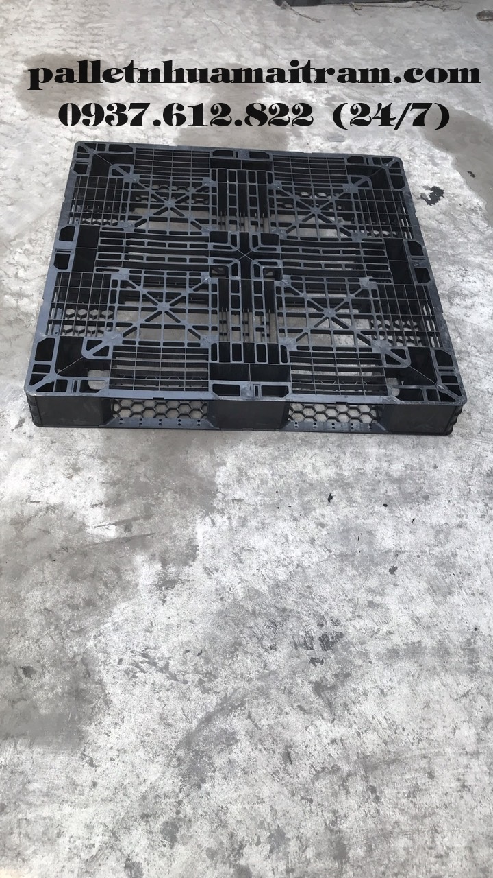 Pallet nhựa cũ kích thước 1050x1050x120mm