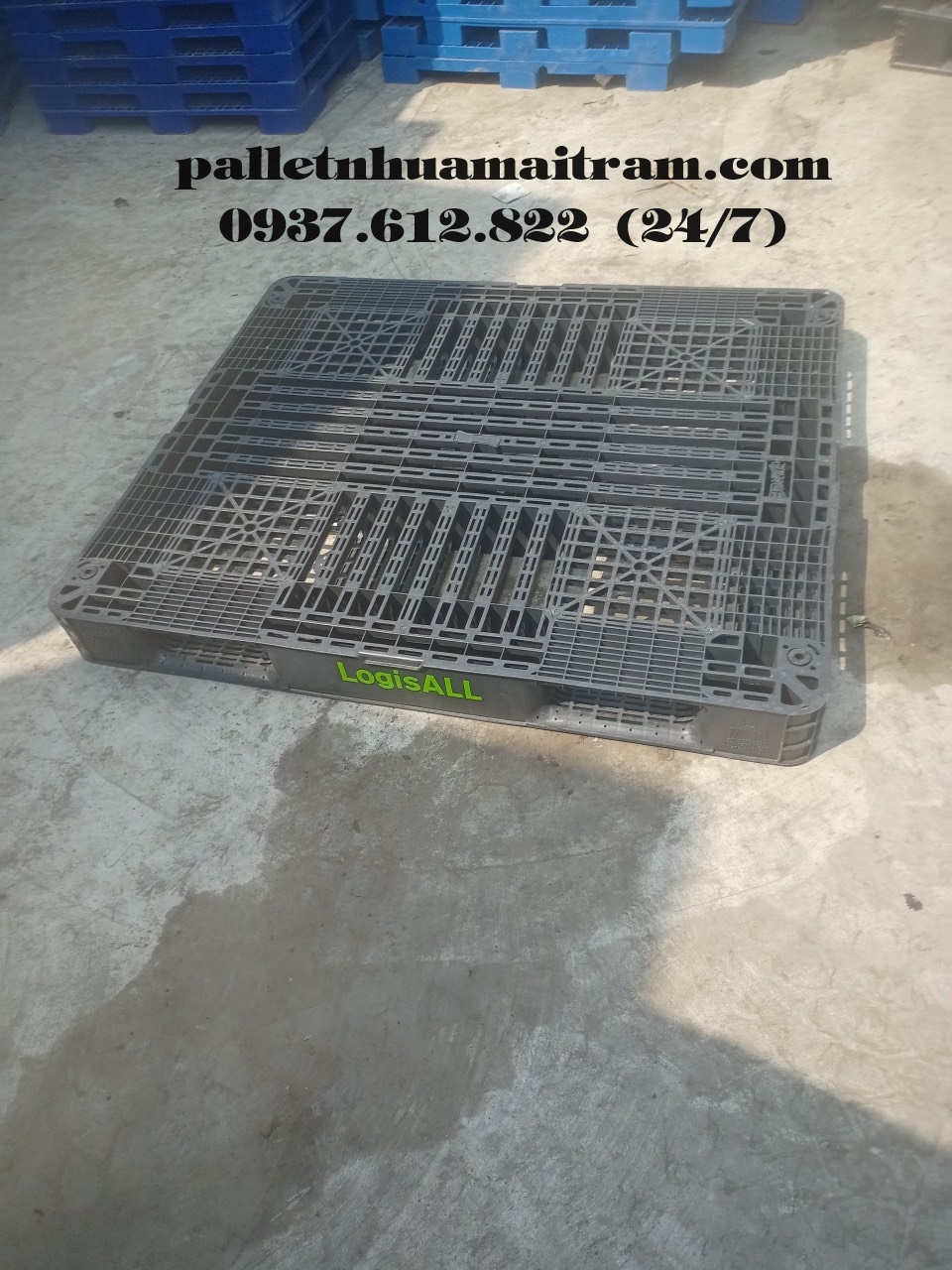 Pallet nhựa cũ kích thước 1100x1300x130mm